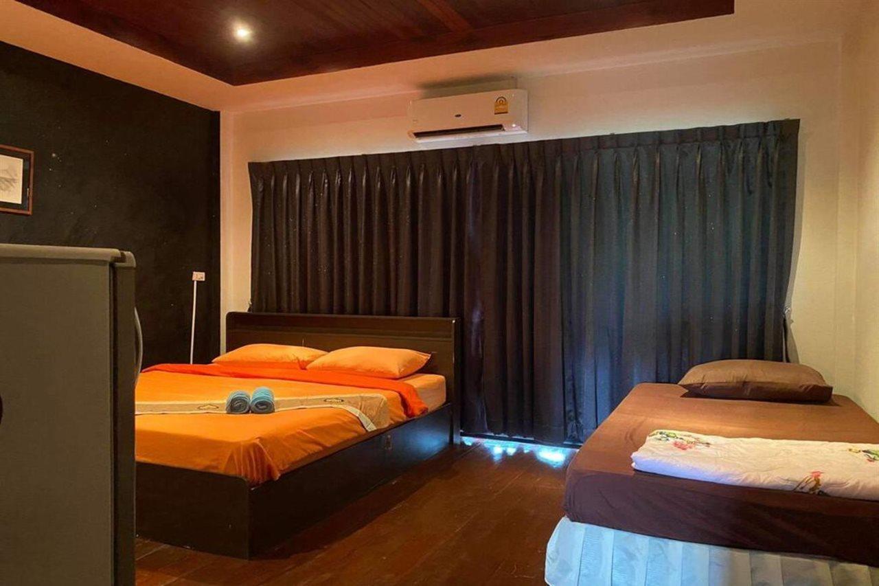 The Corner Transit Hostel Koh Samui Exterior photo