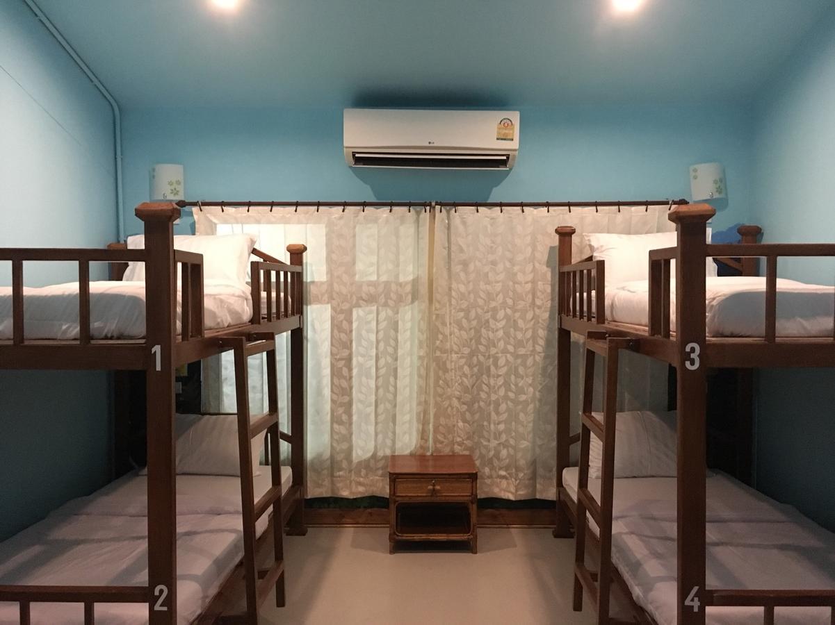 The Corner Transit Hostel Koh Samui Exterior photo