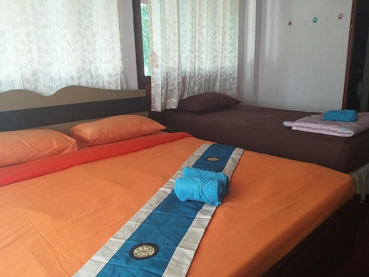 The Corner Transit Hostel Koh Samui Exterior photo